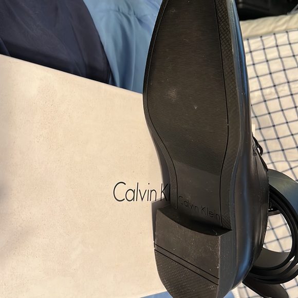 Mens shoes barely used size 10 and belt size 40 - Picture 3 of 3